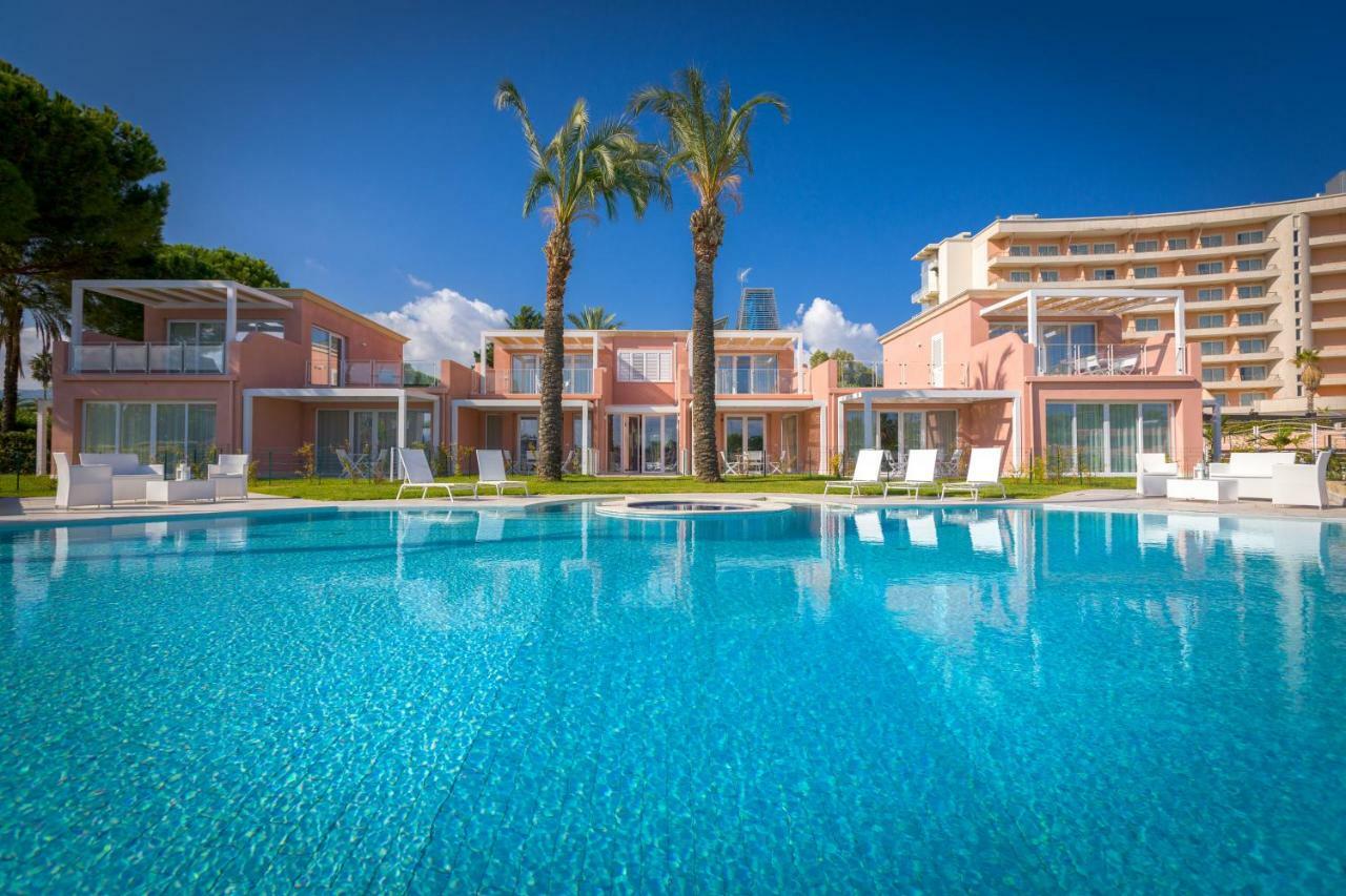 Residence Delfino, Portorosa Furnari Bagian luar foto
