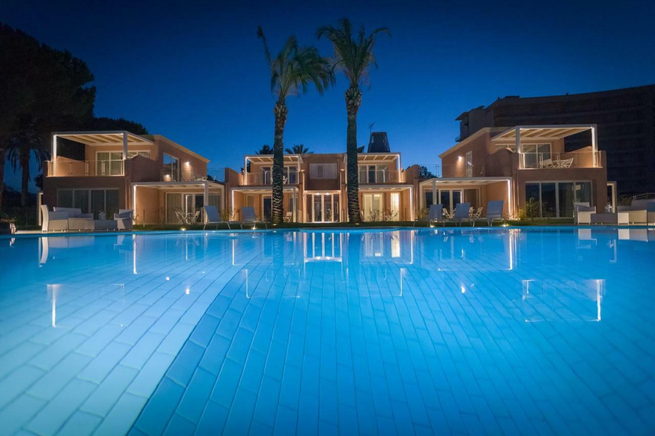 Residence Delfino, Portorosa Furnari Bagian luar foto