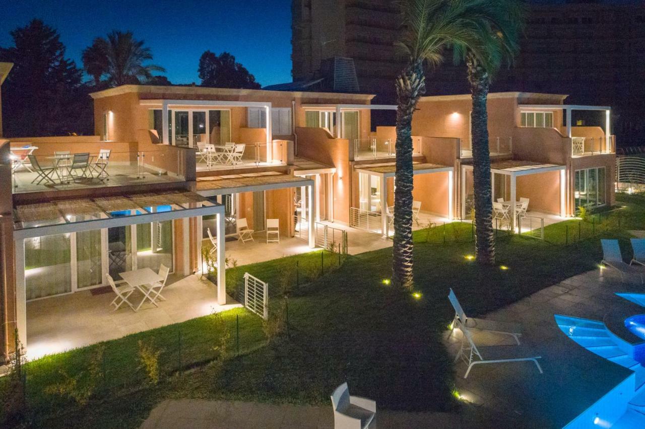Residence Delfino, Portorosa Furnari Bagian luar foto