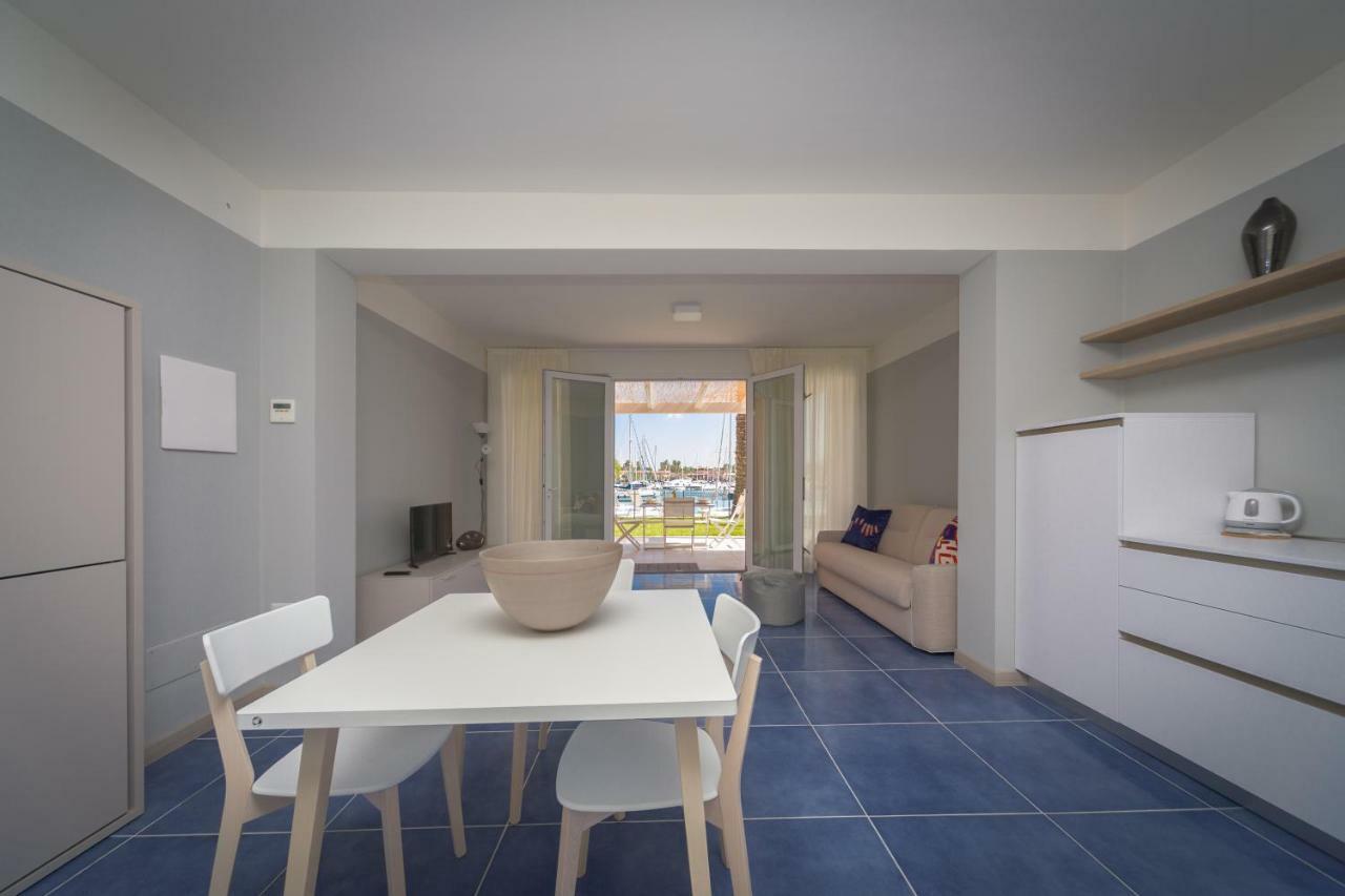 Residence Delfino, Portorosa Furnari Bagian luar foto